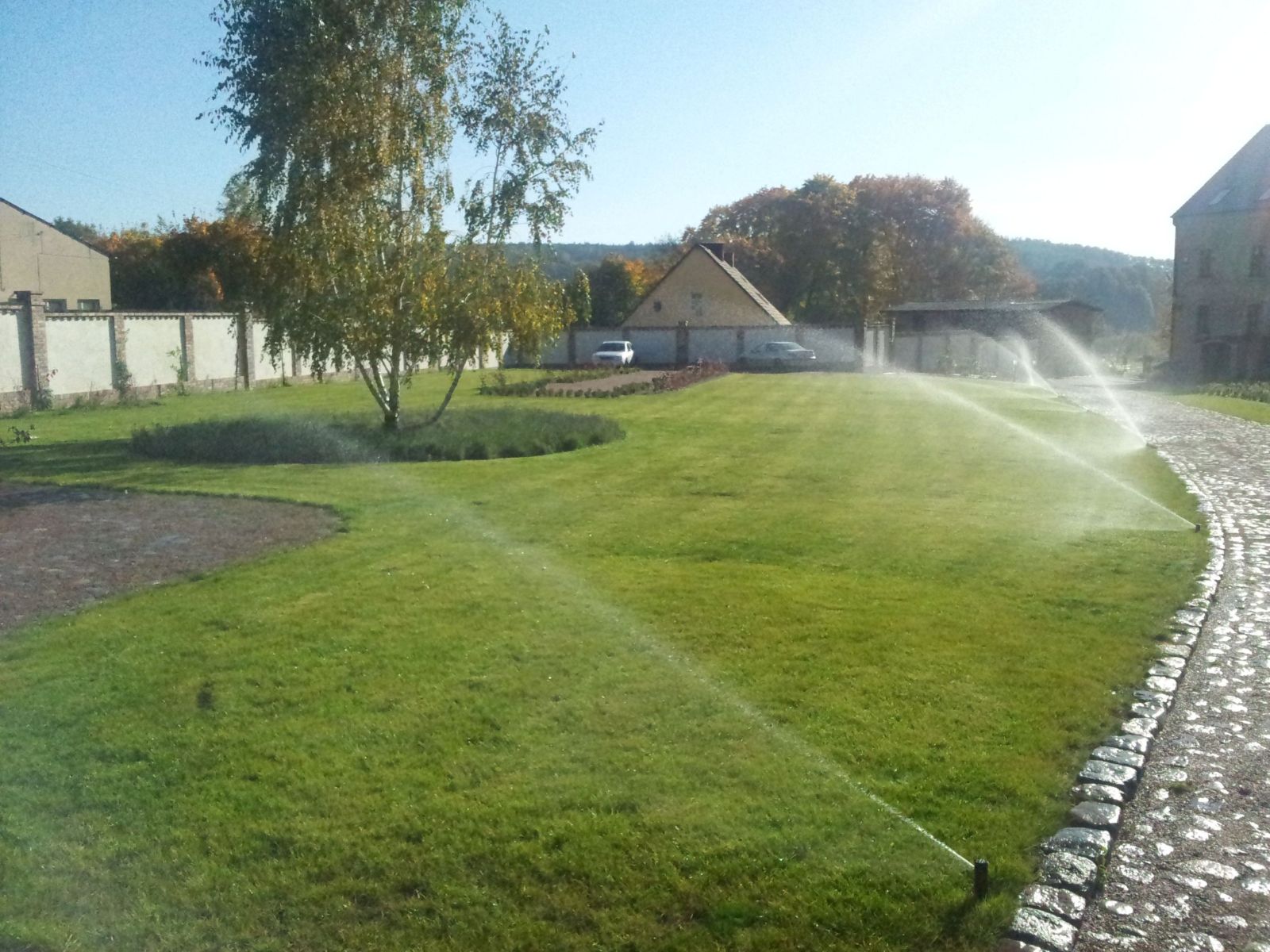 Instalacja zraszaczy wynurzalnych